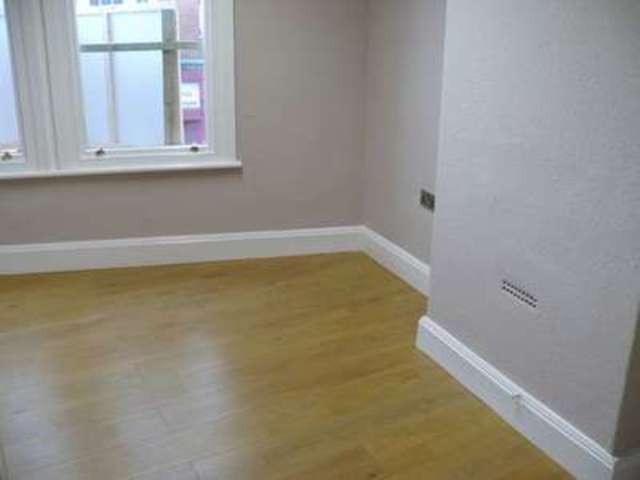  Image of Property  To Rent at Cornmarket  Pontefract, WF8 1BJ