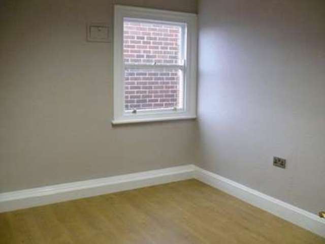  Image of Property  To Rent at Cornmarket  Pontefract, WF8 1BJ