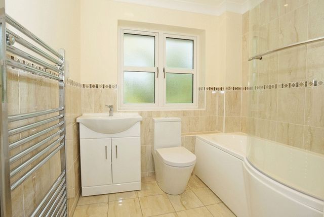  Image of 4 Bedroom Detached  For Sale at London Road,  Albourne,, BN6 9BN