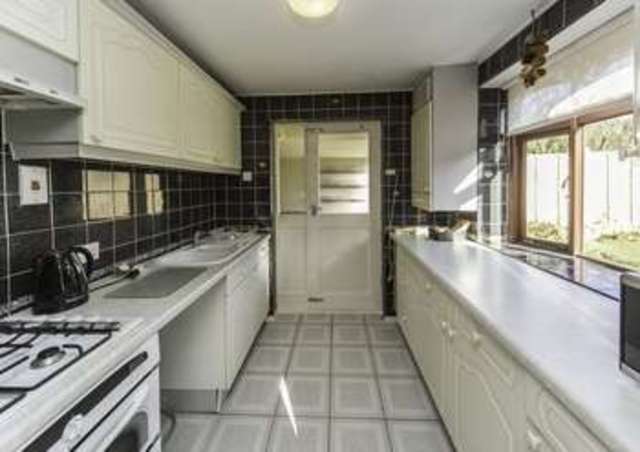 2 Bedroom Detached For Sale on The Pines Finchfield Wolverhampton, WV3 9HD