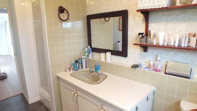  Image of 3 Bedroom Bungalow  For Sale at Pembroke Pembrokeshire Kingsfold, SA71 5BU