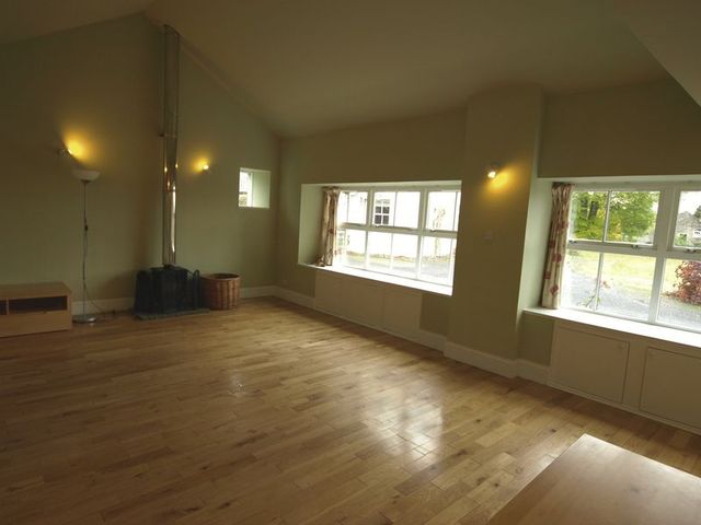  Image of 3 Bedroom Cottage  To Rent at Manse Brae Gargunnock Stirling, FK8 3BQ
