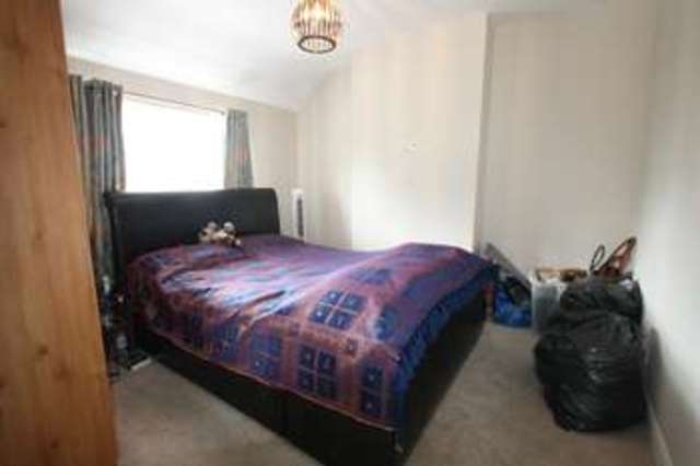  Image of 3 Bedroom Semi-Detached  For Sale at St Johns Woking Knaphill, GU21 8TT