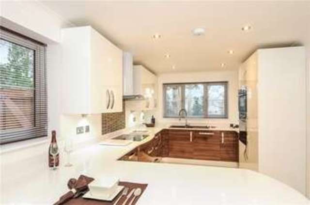  Image of 4 Bedroom Detached  For Sale at St.Johns Woking Knaphill, GU21 8XH