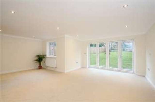  Image of 4 Bedroom Detached  For Sale at St.Johns Woking Knaphill, GU21 8XH