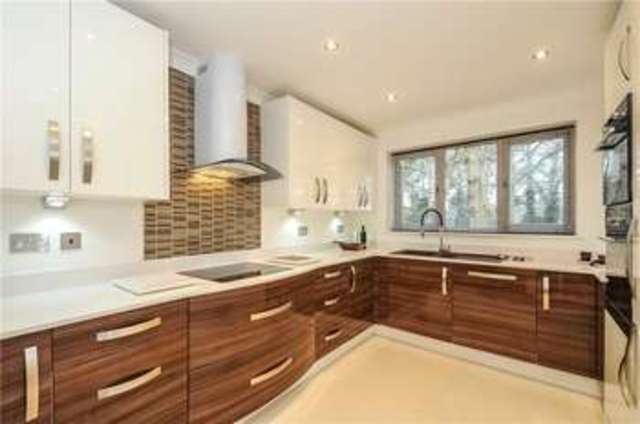 Image of 4 Bedroom Detached  For Sale at St.Johns Woking Knaphill, GU21 8XH
