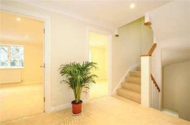  Image of 4 Bedroom Detached  For Sale at St.Johns Woking Knaphill, GU21 8XH