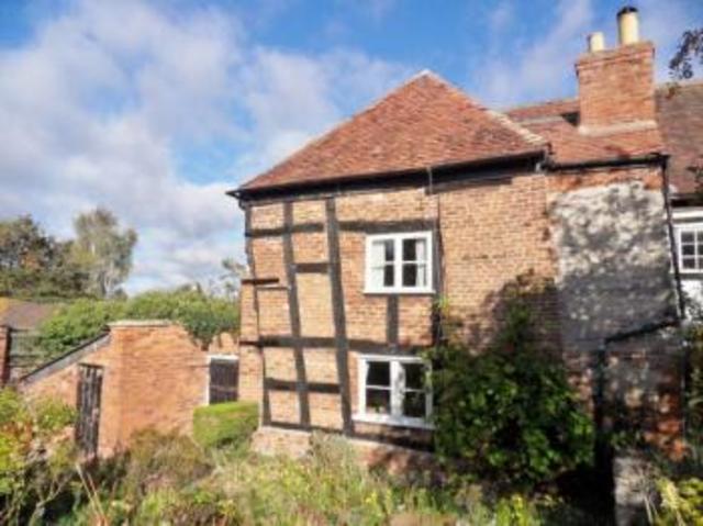  Image of 2 Bedroom Detached  To Rent at PUCKRUP  TEWKESBURY, GL20 6EL