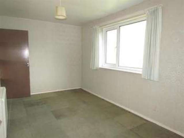  Image of 4 Bedroom Semi-Detached  For Sale at Sonning Eye, RG4 6TX