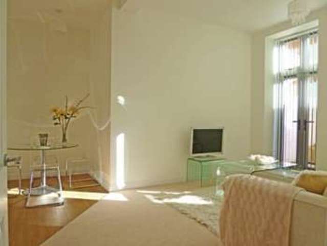  Image of 1 Bedroom Flat  To Rent at Bath, BA2 2JP