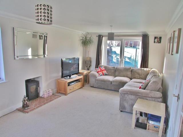  Image of 4 Bedroom Detached  For Sale at Grove  Wantage, OX12 0QB