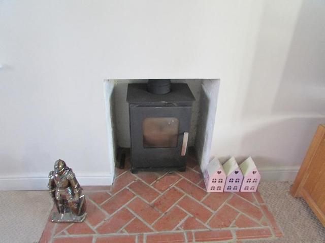  Image of 4 Bedroom Detached  For Sale at Grove  Wantage, OX12 0QB