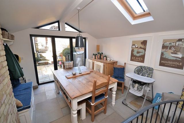  Image of 3 Bedroom Semi-Detached  For Sale at Eggington, LU7 9PQ