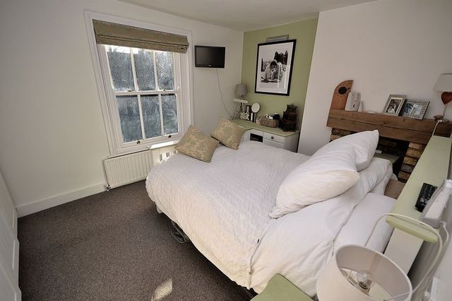  Image of 3 Bedroom Semi-Detached  For Sale at Eggington, LU7 9PQ