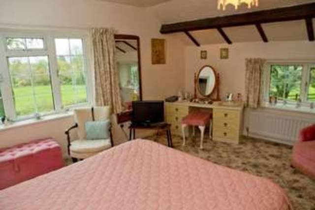 Image of 2 Bedroom Detached  For Sale at New Hutton Kendal Cumbria, LA8 0AU