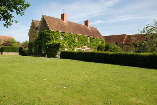  Image of 8 Bedroom Detached  To Rent at Welham Castle Cary, BA7 7NE