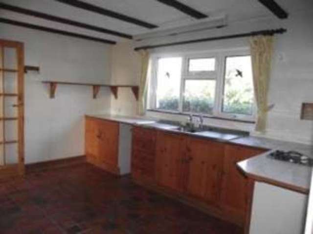  Image of 3 Bedroom Bungalow  For Sale at Shortlanesend Truro Shortlanesend, TR4 9DE