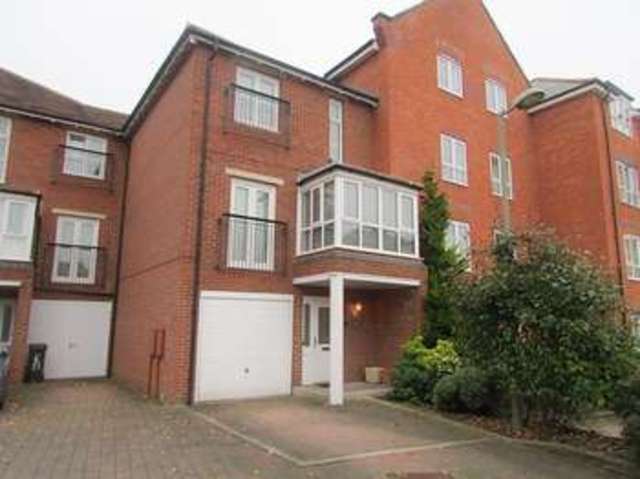  Image of 4 Bedroom Town House  For Sale at Wantage, OX12 9GQ