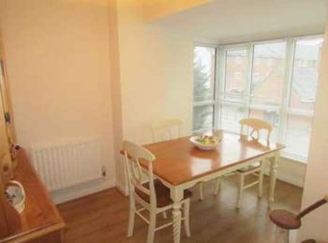  Image of 4 Bedroom Town House  For Sale at Wantage, OX12 9GQ