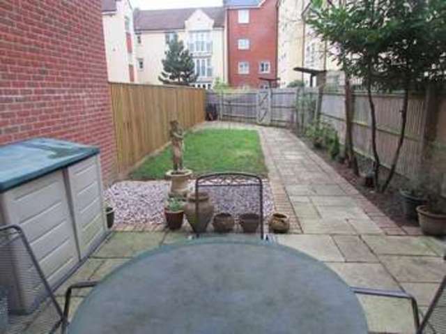  Image of 4 Bedroom Town House  For Sale at Wantage, OX12 9GQ