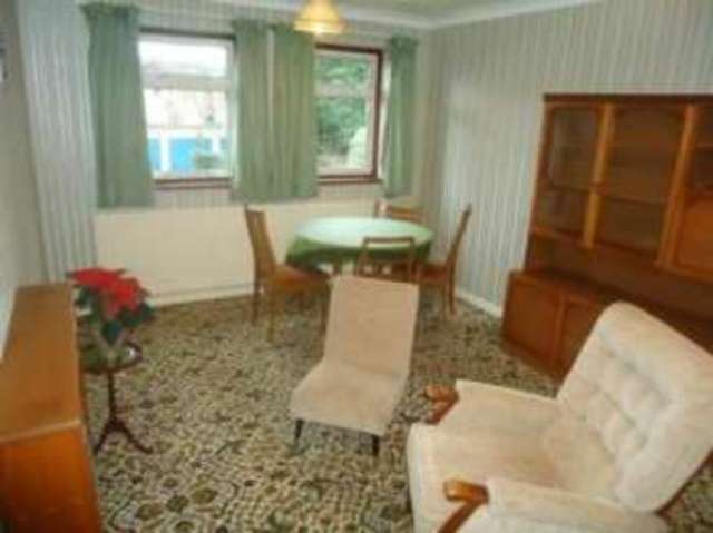 dining room Image of 2 Bedroom Maisonette For Sale at Southampton Hampshire Portswood, SO17 2GA Image of dining room