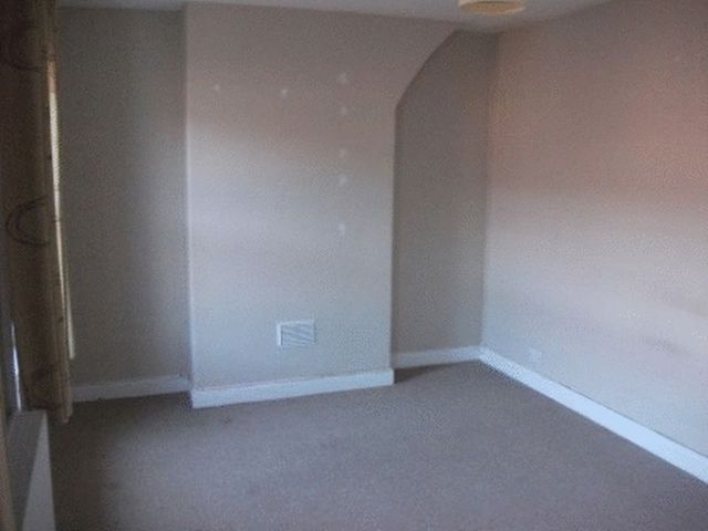  Image of 2 Bedroom Terraced  To Rent at Stanley Cottages, Barton Street  Gloucester, GL1 4EZ