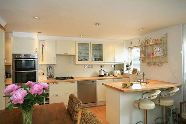  Image of 3 Bedroom Detached  For Sale at Tintagel Close Array Charlton, SP10 4DD