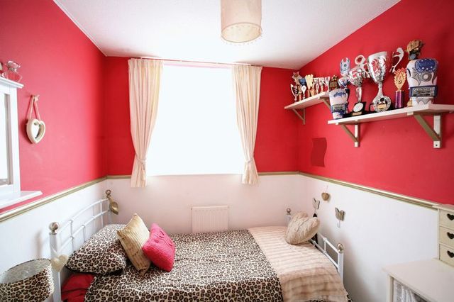  Image of 3 Bedroom Detached  For Sale at Tintagel Close Array Charlton, SP10 4DD