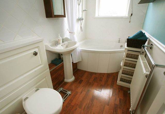  Image of 3 Bedroom Detached  For Sale at Tintagel Close Array Charlton, SP10 4DD