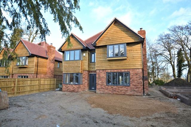  Image of 4 Bedroom Detached  For Sale at Wantage Road Rowstock Didcot, OX11 0JU