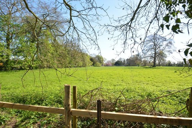  Image of 4 Bedroom Detached  For Sale at Wantage Road Rowstock Didcot, OX11 0JU