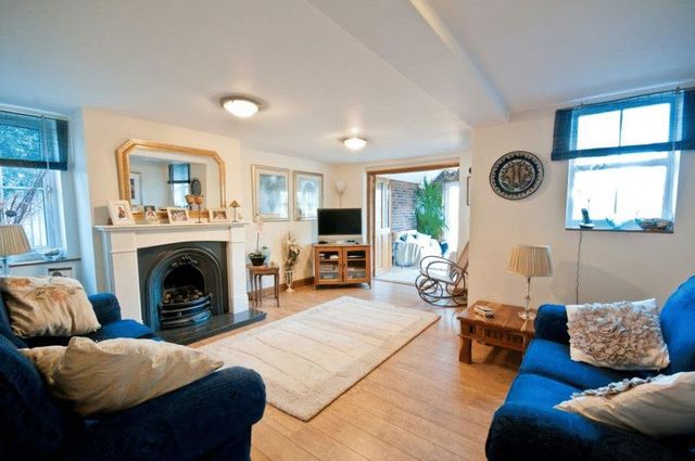  Image of 4 Bedroom Detached  For Sale at Carr Road  Ulceby, DN39 6TX