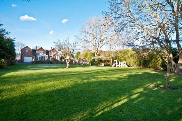  Image of 4 Bedroom Detached  For Sale at Carr Road  Ulceby, DN39 6TX