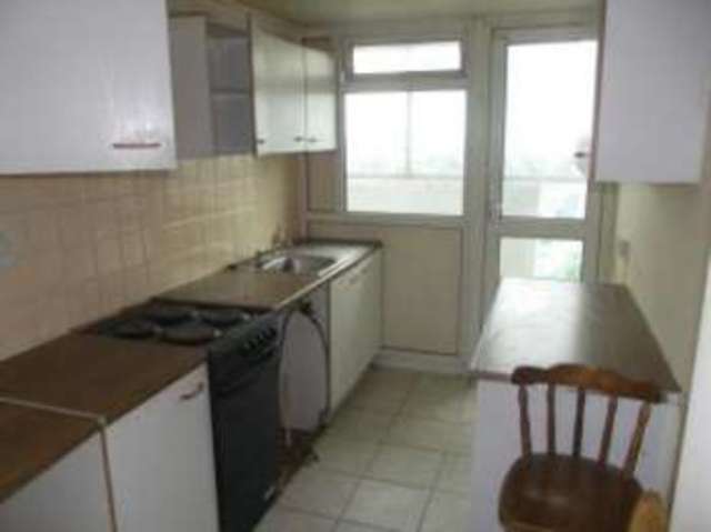 kitchen Image of 1 Bedroom Flat For Sale at Windermere Avenue Southampton Nursling, SO16 9FY Image of kitchen
