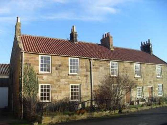  Image of 2 Bedroom Cottage  To Rent at Guisborough Lane  Skelton, TS12 2HJ