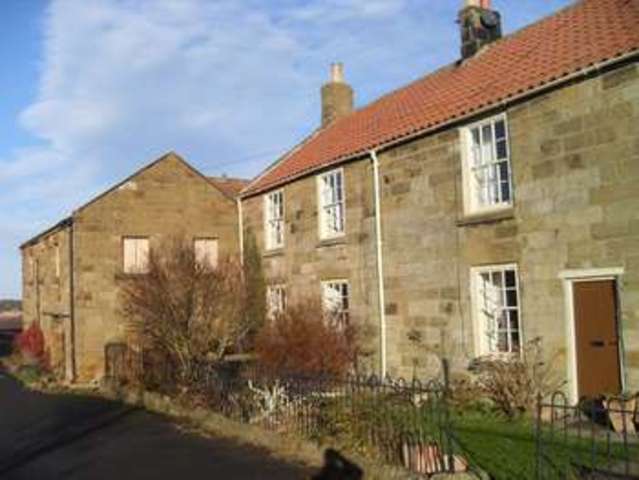  Image of 2 Bedroom Cottage  To Rent at Guisborough Lane  Skelton, TS12 2HJ