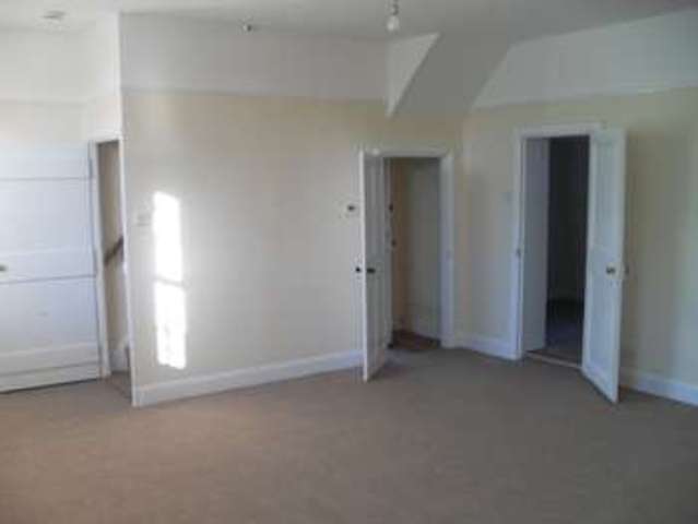  Image of 2 Bedroom Cottage  To Rent at Guisborough Lane  Skelton, TS12 2HJ