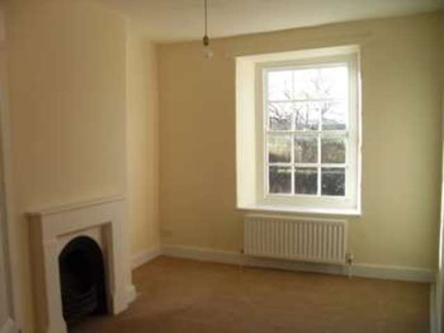  Image of 2 Bedroom Cottage  To Rent at Guisborough Lane  Skelton, TS12 2HJ