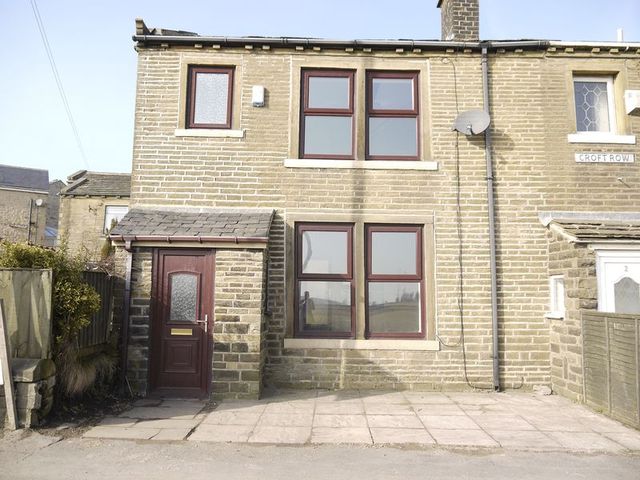  Image of 2 Bedroom Terraced  To Rent at Croft Row  Denholme, BD13 4ER