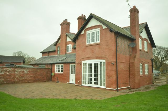  Image of 3 Bedroom Semi-Detached  For Sale at Gorstella Dodleston Chester, CH4 9LJ