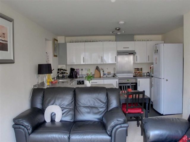  Image of 2 Bedroom Flat  For Sale at Cordwainers Court Worcester Worcester, WR2 4AX