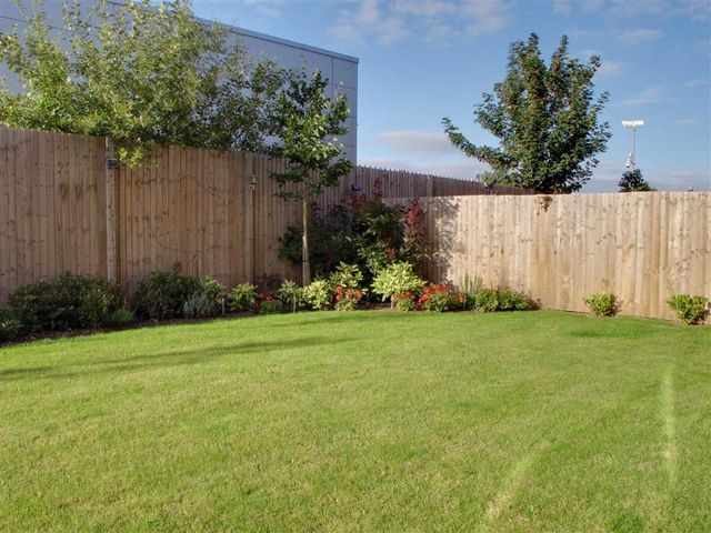  Image of 2 Bedroom Flat  For Sale at Cordwainers Court Worcester Worcester, WR2 4AX