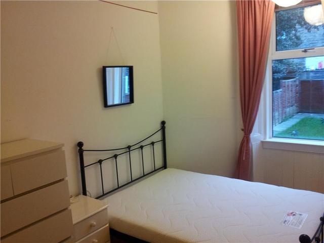  Image of 2 Bedroom Terraced  To Rent at Restalrig Edinburgh Edinburgh, EH6 8EJ