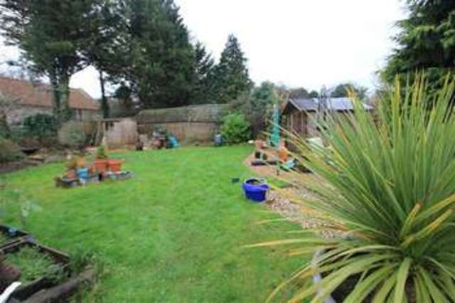  Image of 1 Bedroom Cottage  For Sale at Bucklesham, IP10 0BN