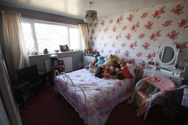  Image of 5 Bedroom Semi-Detached  To Rent at Lichfield Road Armitage Rugeley, WS15 4DB