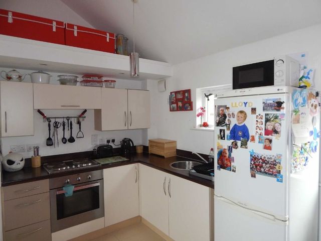 kitchen Image of 2 Bedroom Property For Sale at North Cornelly Bridgend North Cornelly, CF33 4QA Image of kitchen
