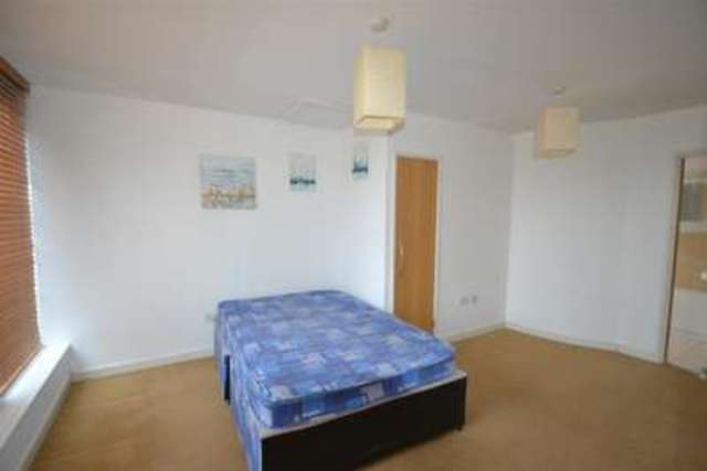  Image of 3 Bedroom End Of Terrace  To Rent at Wimbledon Common, SW15 3ER