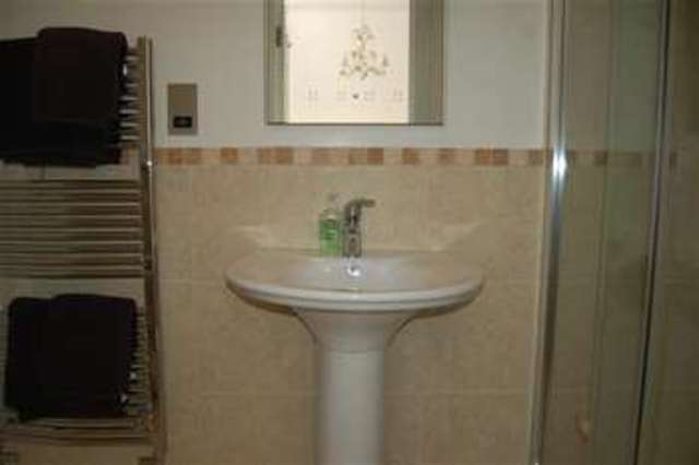  Image of 3 Bedroom Terraced  To Rent at Wimbledon Common, SW15 3RW