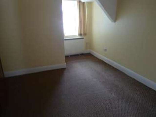  Image of 2 Bedroom Flat  To Rent at 6 Market Square  Narberth, SA67 7AU