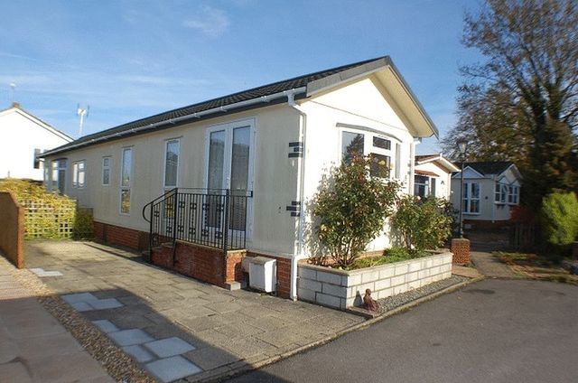  Image of 2 Bedroom Detached  For Sale at Valdean Home Park  Alresford, SO24 9AY